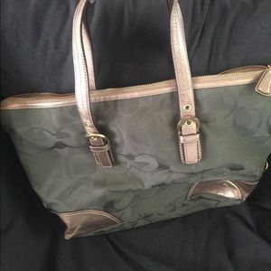 Signature Coach canvas tote